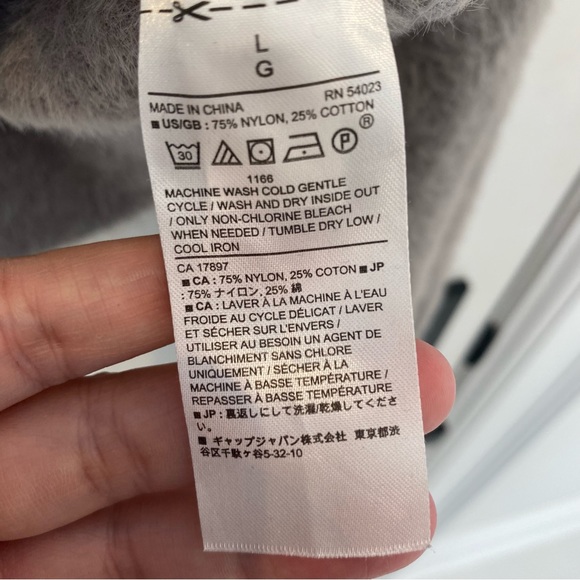 Banana Republic grey top - Picture 5 of 8